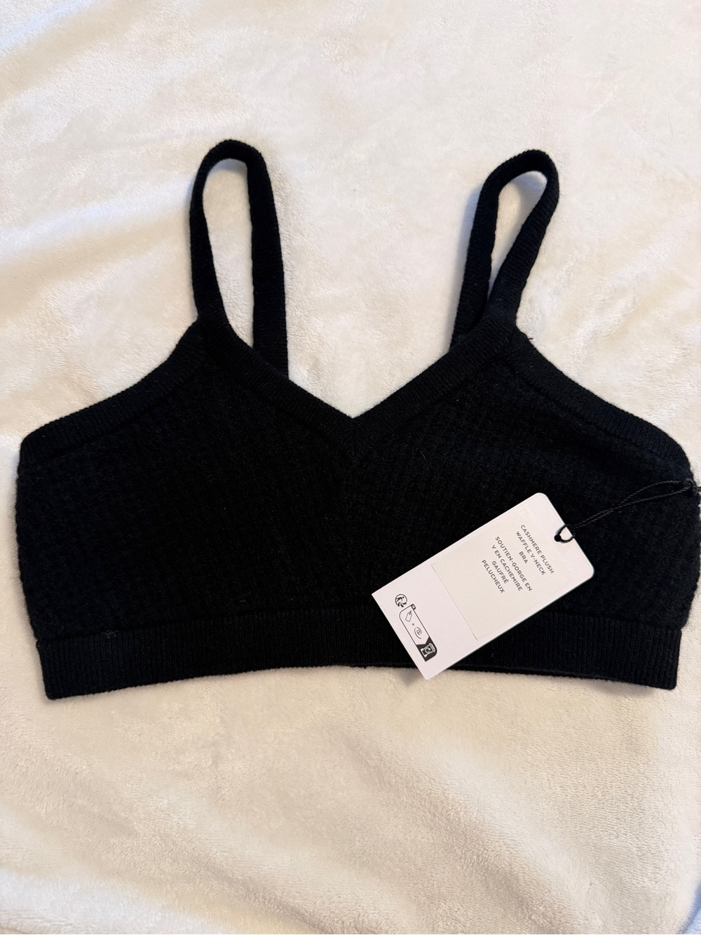 NWT ALO Yoga Cashmere Plush Waffle V-Neck Bra Black W9654R - Picture 6 of 7